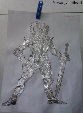 Knutselen Ridder van aluminiumfolie
